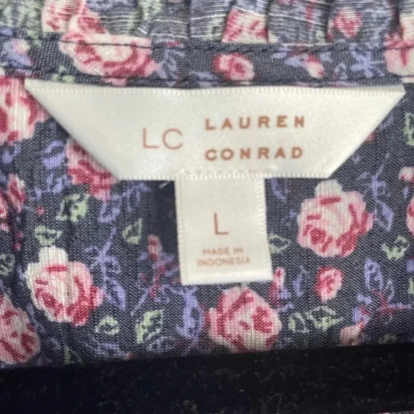 Lauren Conrad Long Sleeve Floral Feminine Top Blouse Size L EUC Cottagecore Cute - Picture 2 of 5